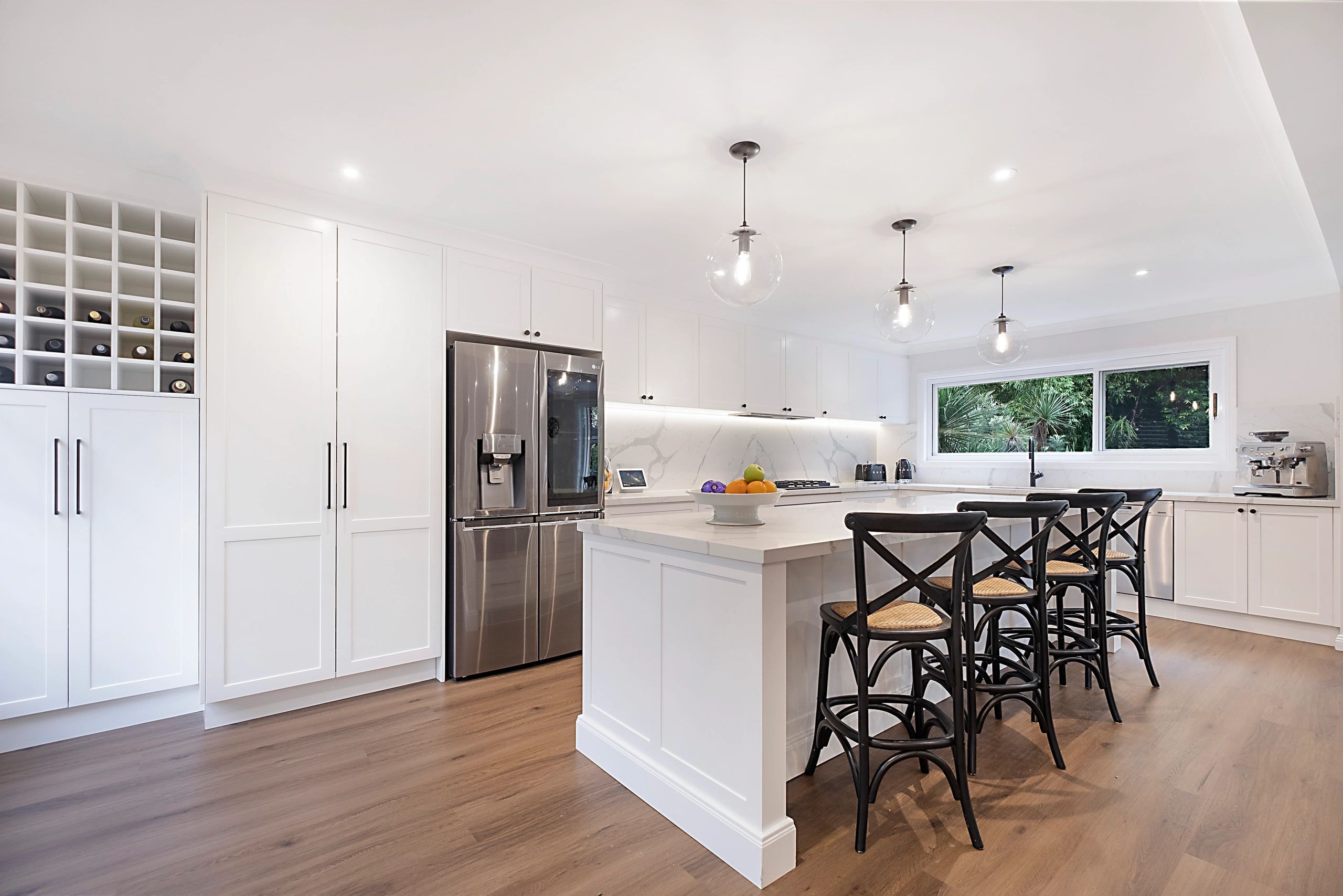 Modern open plan home renovation with kitchen island — Dural